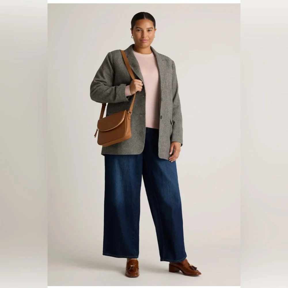 New Quince Italian Leather Foldover Crossbody in Cognac - Picture 2 of 15